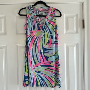Lilly Pulitzer Essie dress. Size small. Colors- blue, pink, green, aqua.